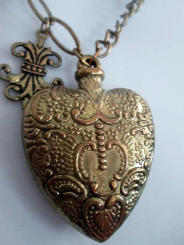 16" HEART CHARM Fleur De Lis PENDANT Necklace Chainlink LOVE Soulmate
