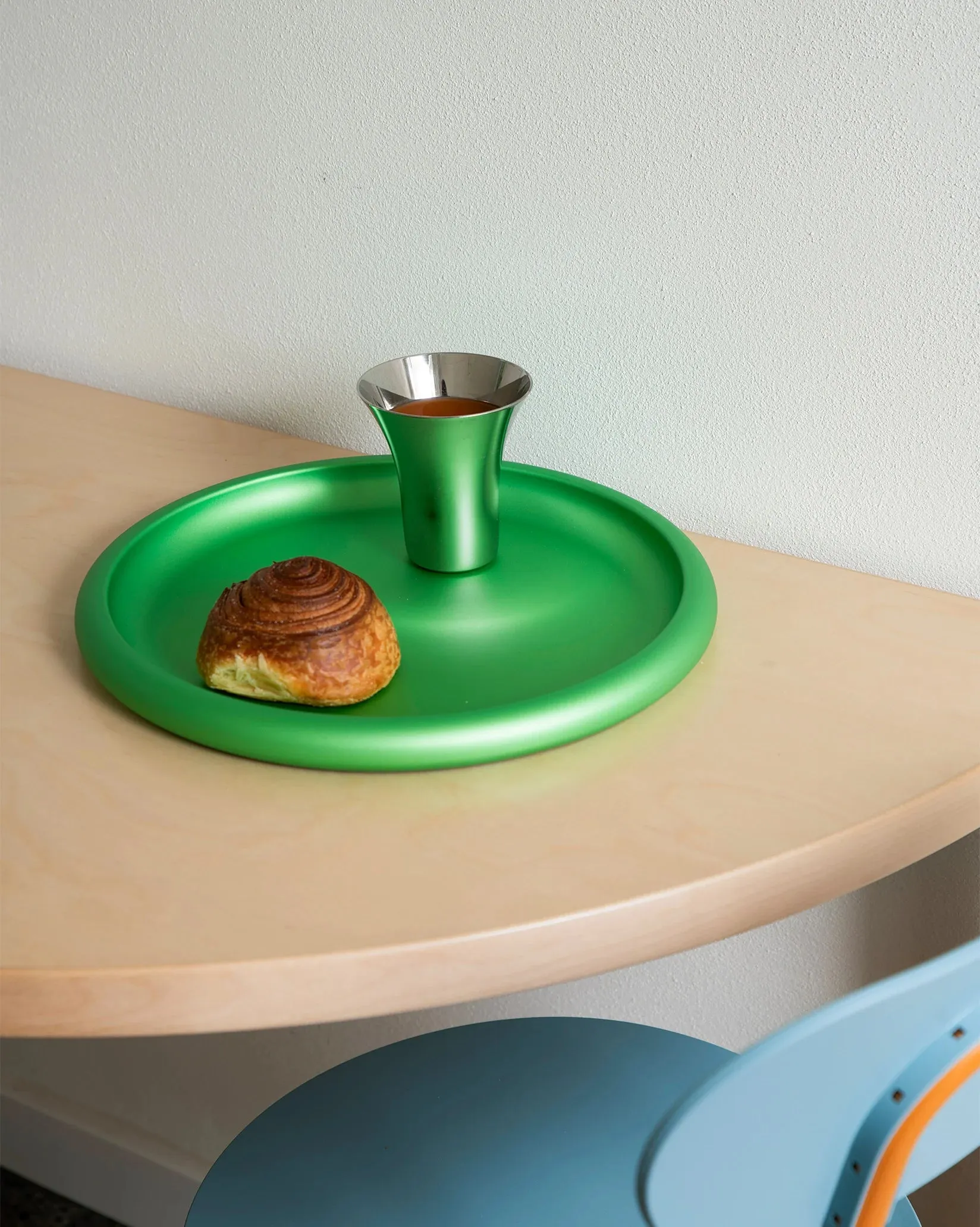 DISCOLO CENTERPIECE