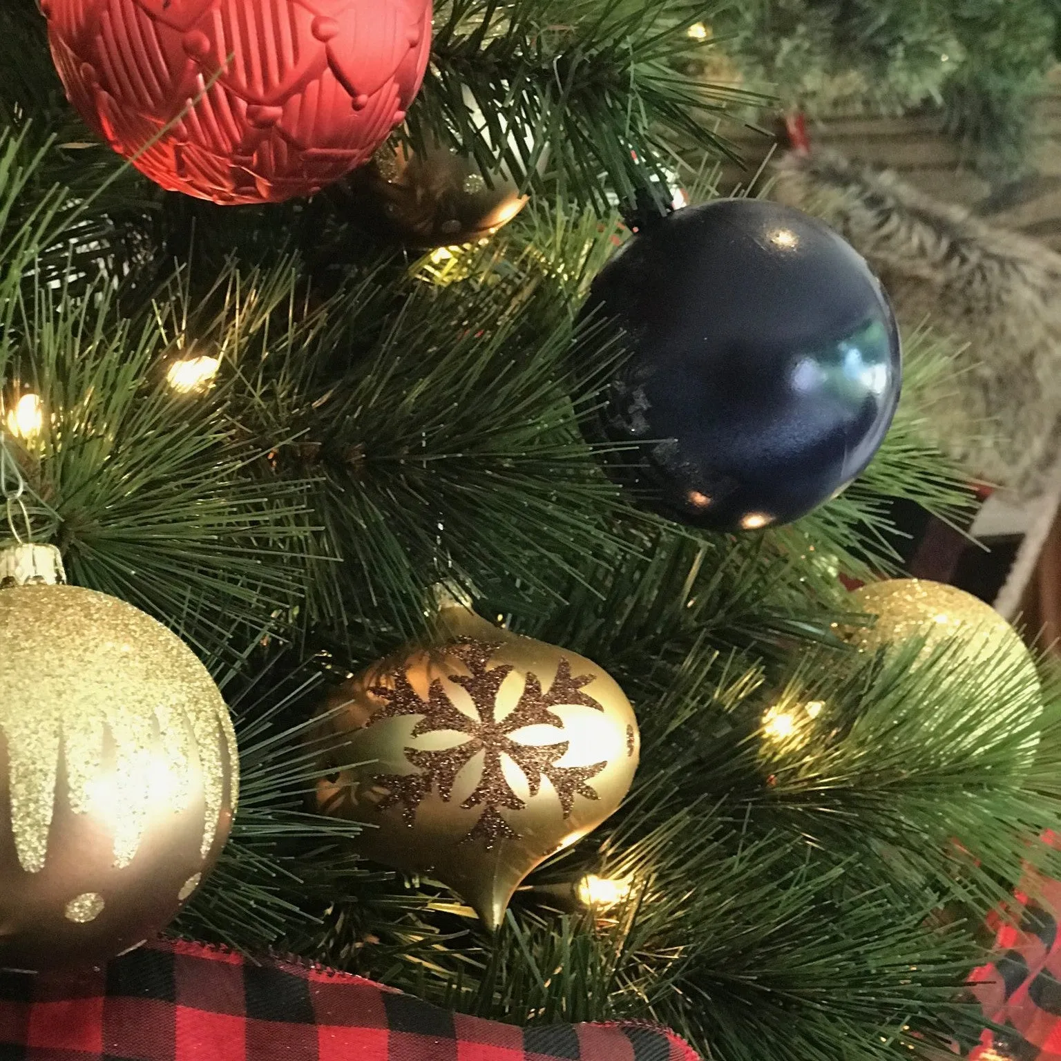 The Noelle Tree - 7 ft