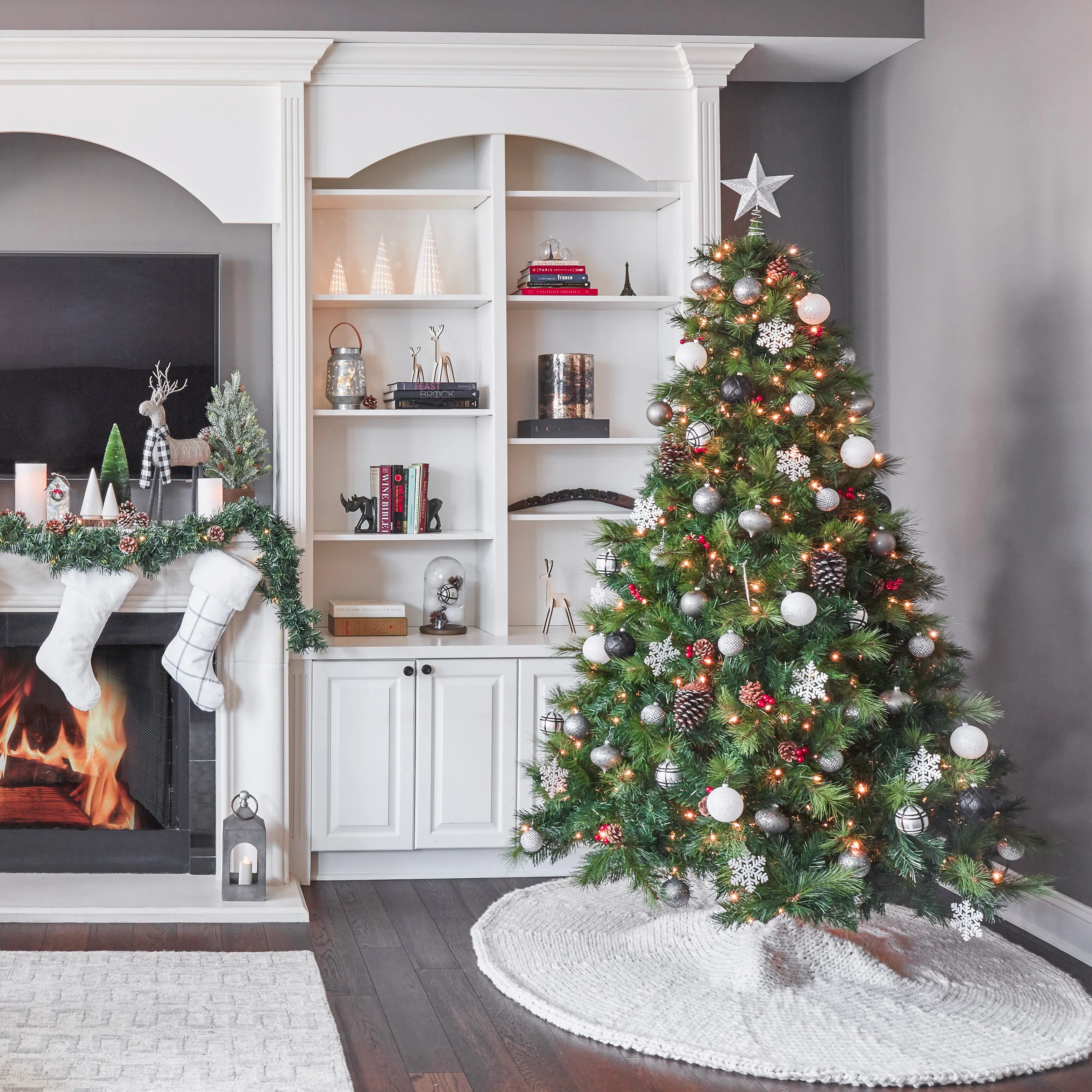 The Noelle Tree - 7 ft
